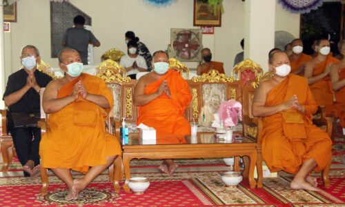 ตัวแทนจำหน่าย น้ำส้ม ตราสายน้ำผึ้งศิริชิน orange ร่วมเป็นเจ้าภาพพิธีสวดพระอภิธรรม อดีตเจ้าอาวาสวัดพุทธภาวนาราม