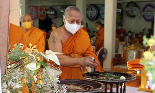คณะสงฆ์วัดพุทธภาวนาราม ประกอบพิธีบรรจุสรีระสังขารพระอธิการสำเนา สิริปญฺโญ อดีตเจ้าอาวาสวัดพุทธภาวนาราม 100 วัน