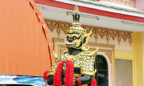 วัดในสองวิหาร จัดพิธีบวงสรวงองค์ท้าวเวสสุวรรณ บันดาลโชค