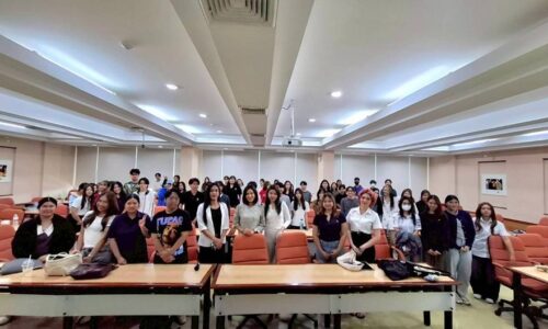 นักศึกษาสาขาการตลาดดิจิทัล ปี1 เรียนรู้ประสบการณ์จริงคอนเทนต์ออนไลน์จากสื่อชั้นนำประเทศไทย